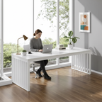 Secretária em escritório em casa